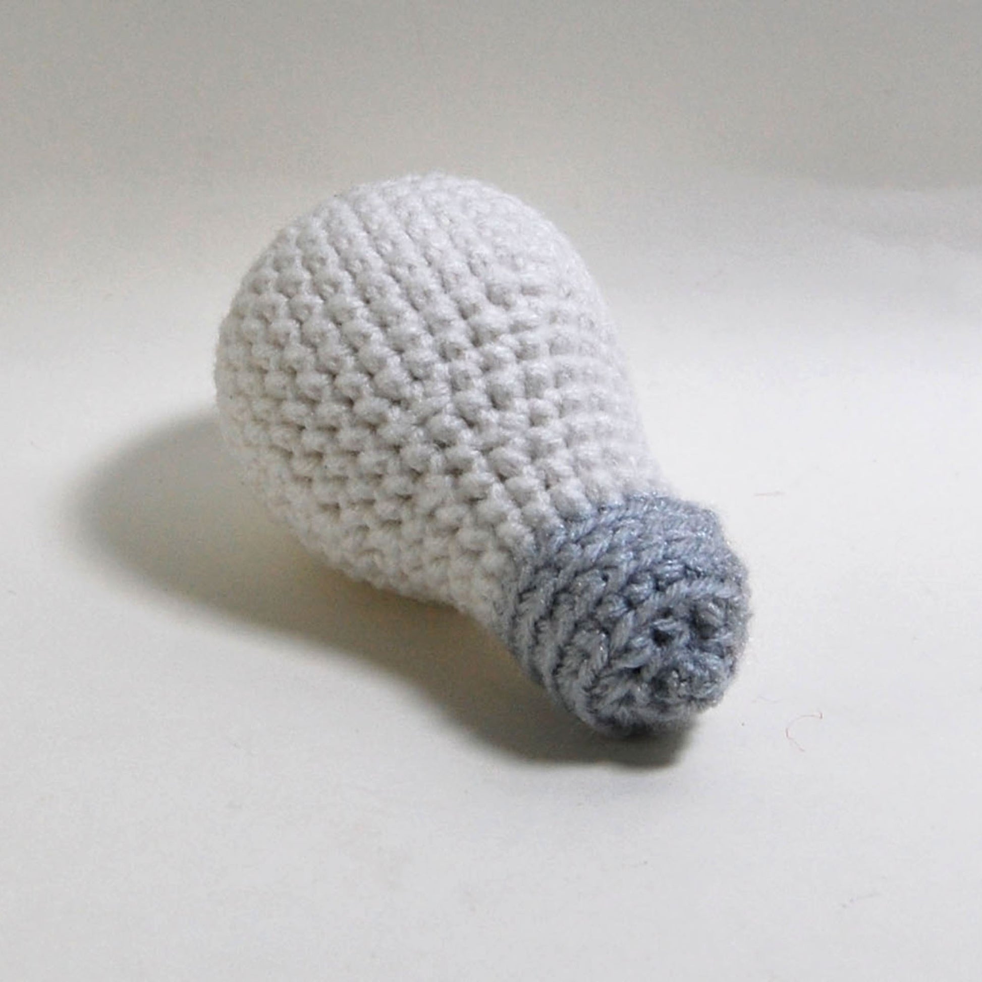 Ravelry: Lightbulb Amigurumi pattern by i crochet things
